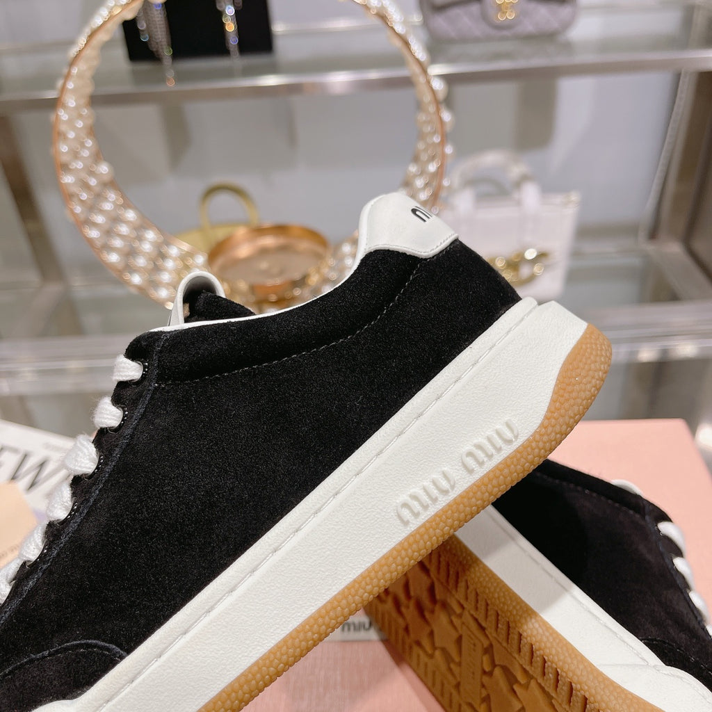 Z1P54A117 Popular shoes