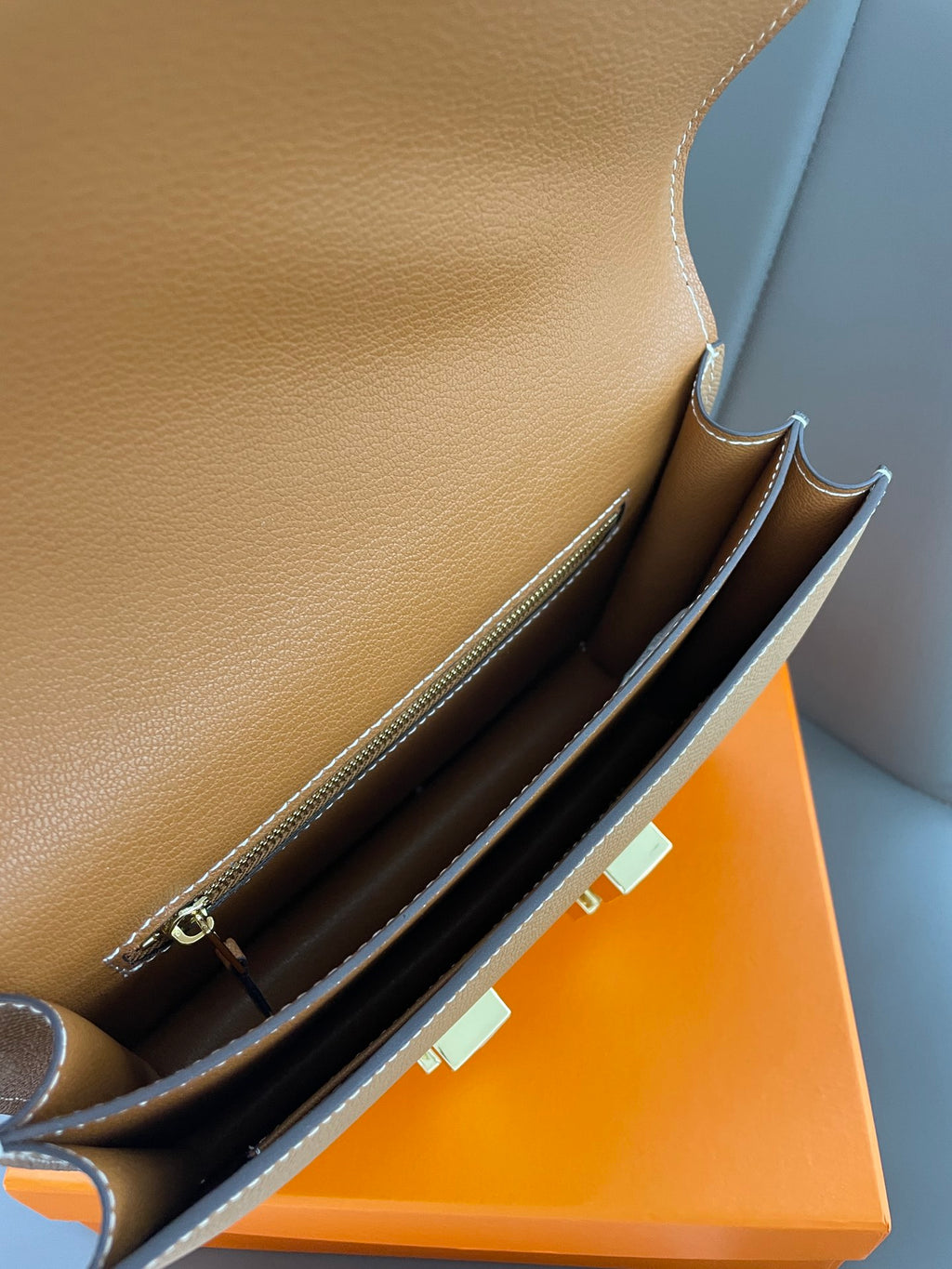B1N55H65 Popular  leather bag