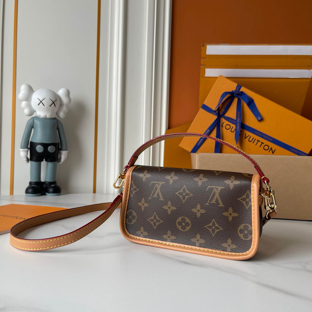 B1P36E37 Popular leather bag