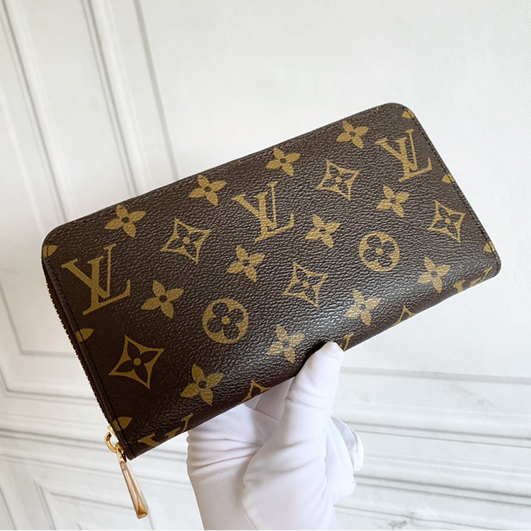 B1P11E03 Popular leather wallets