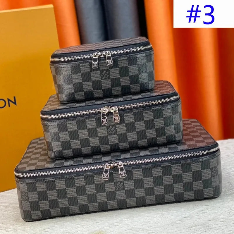 B1X34E272 Popular  leather bag 