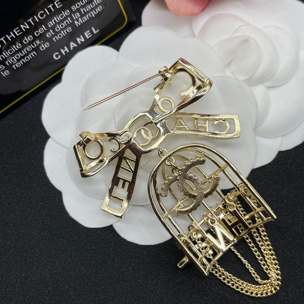 X14C845   Popular Brooch