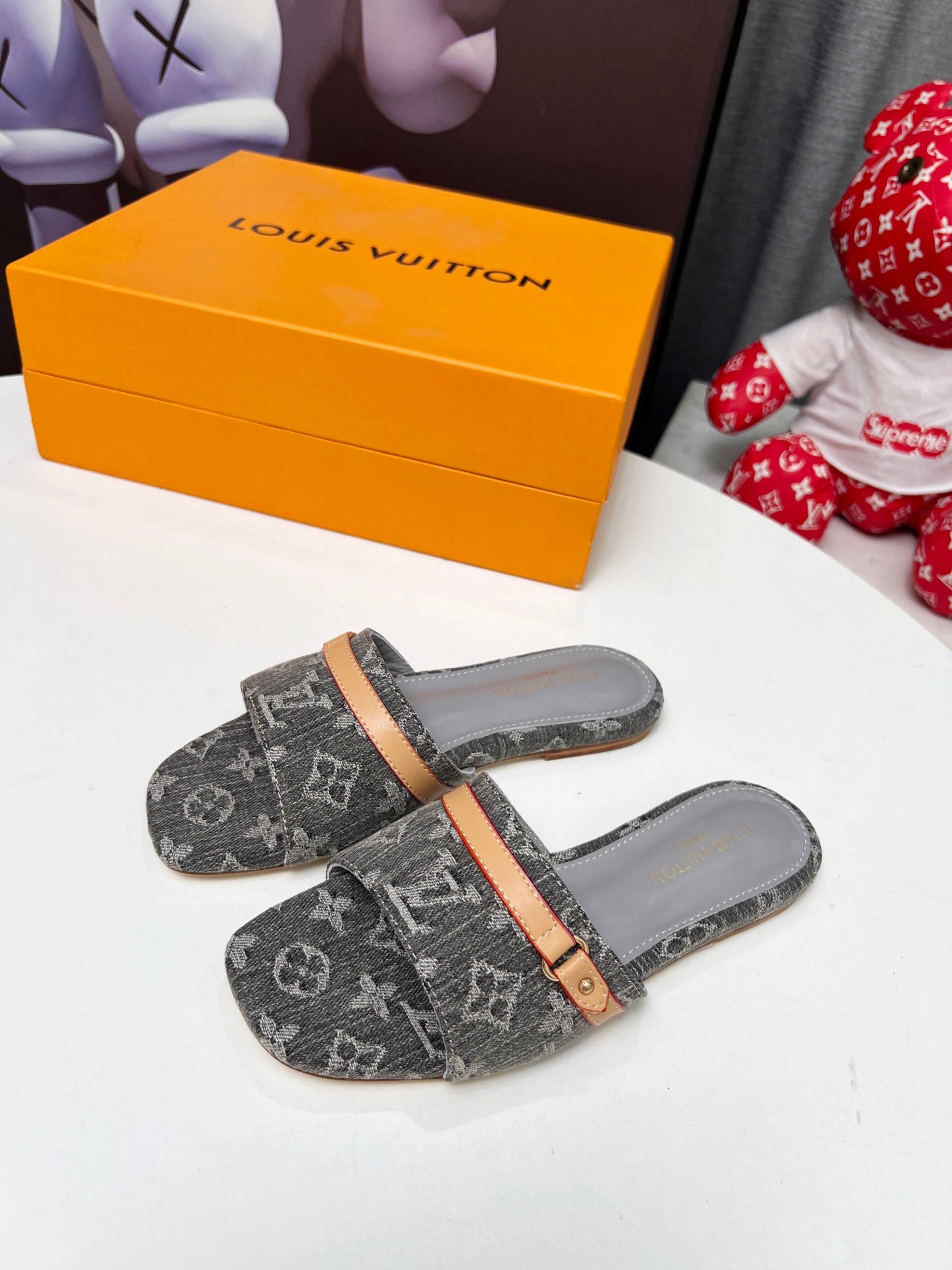 Z2R45E23  Popular high-quality shoes