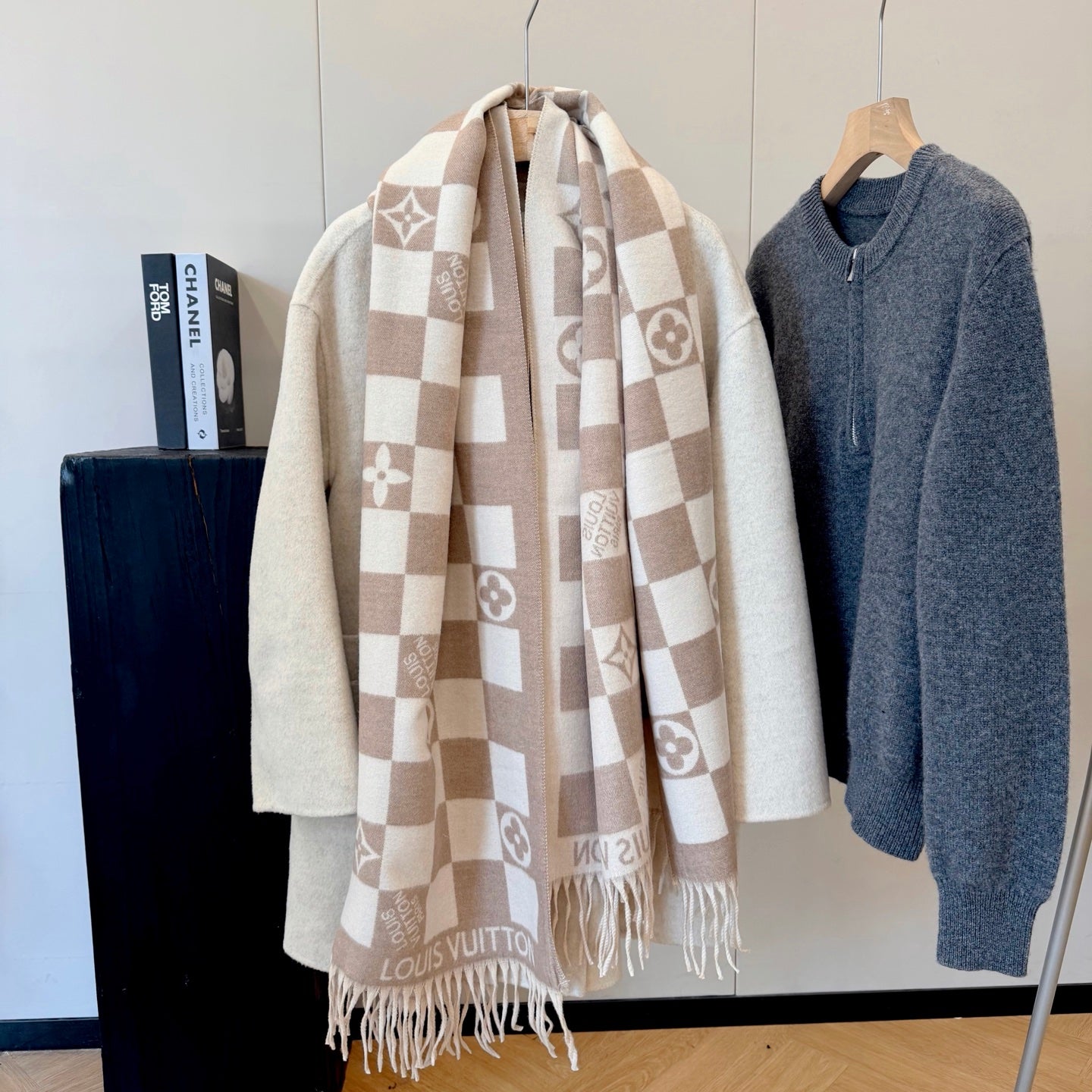 W1R86E22 Popular Winter Scarves