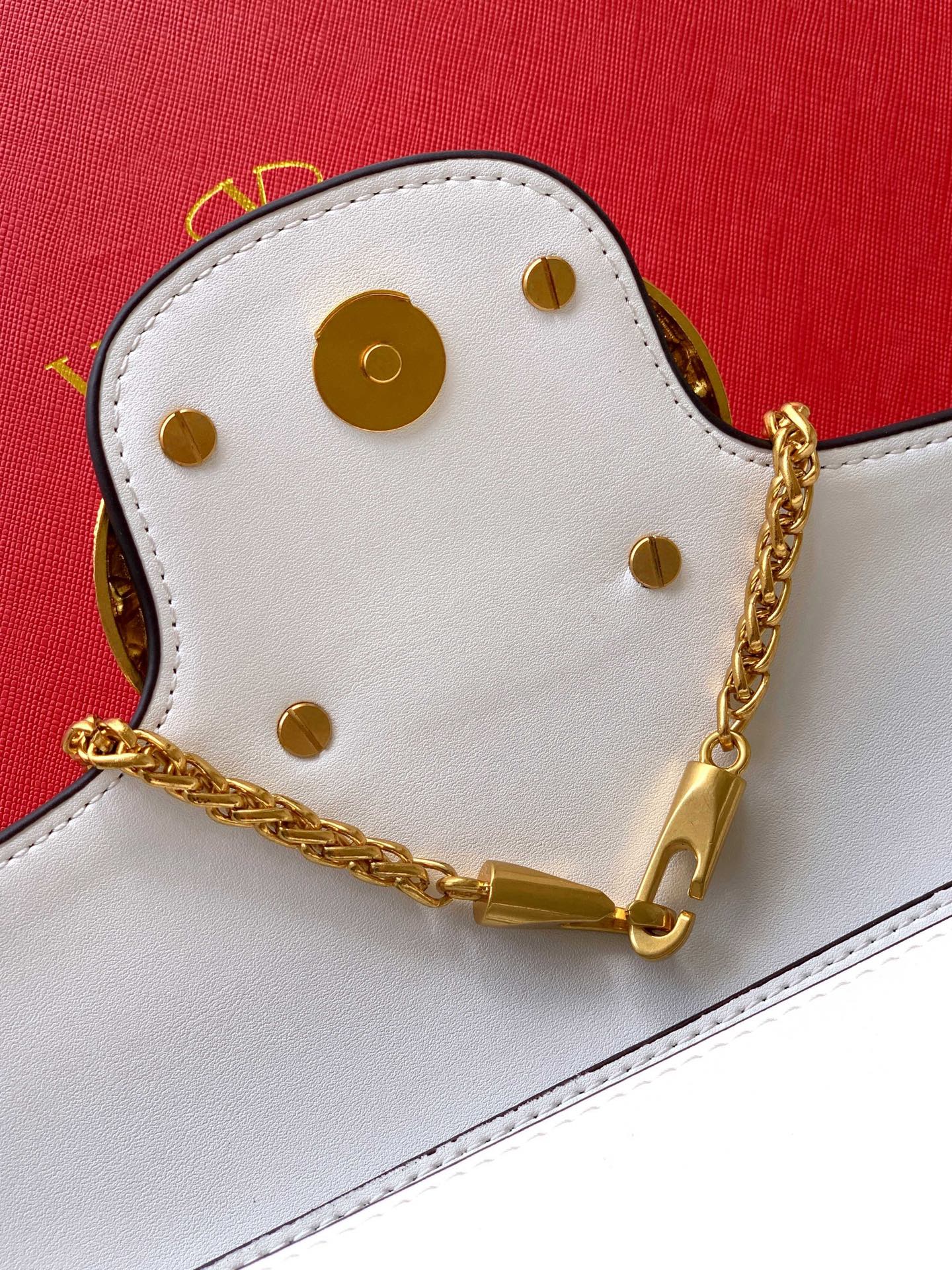 B1P36A31 Popular  leather bag