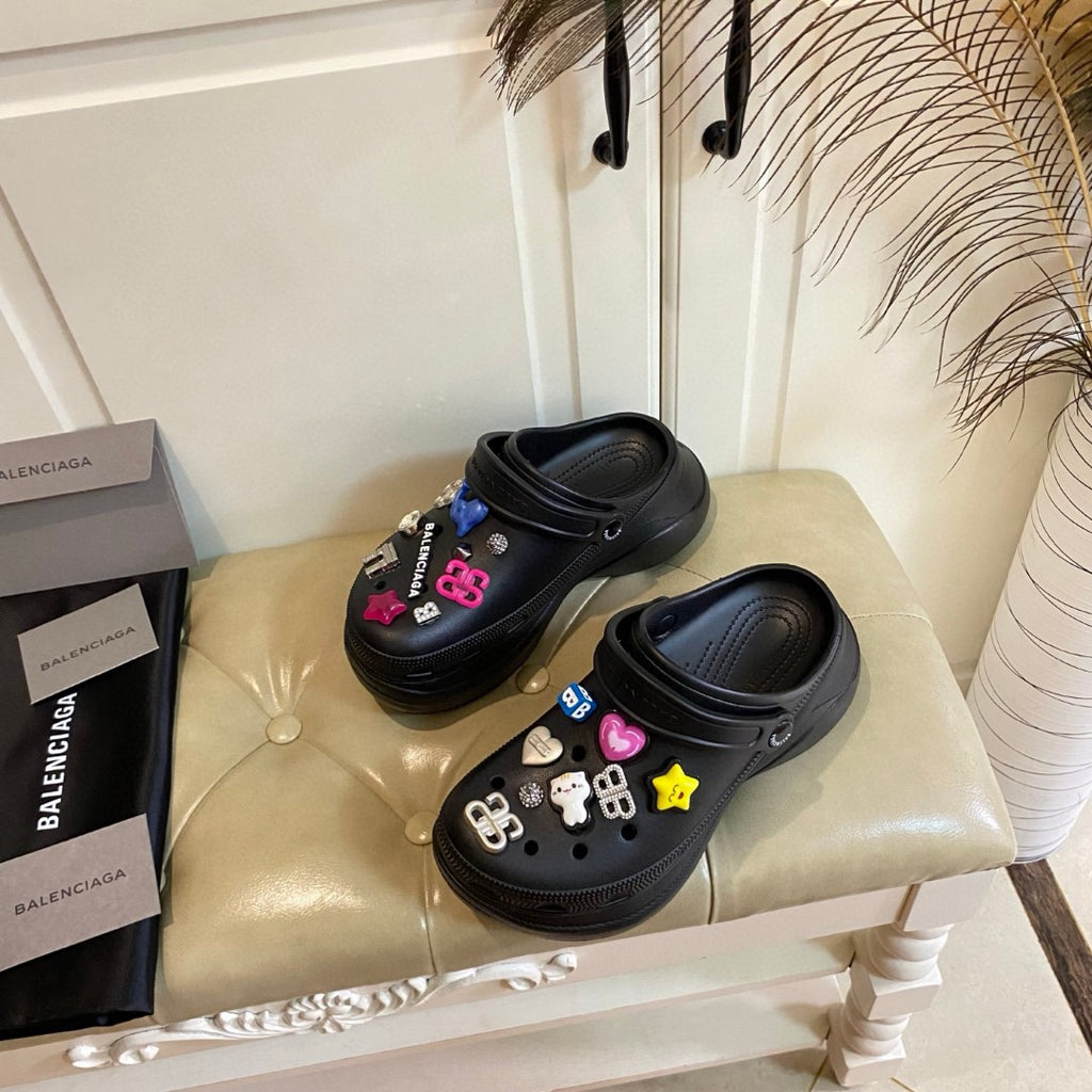 Z2Q55J56  Popular shoes