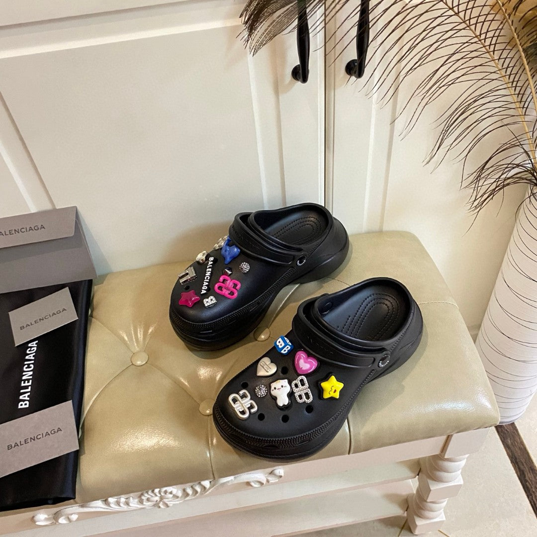 Z2Q55J56  Popular shoes