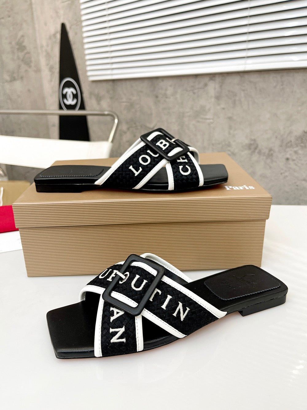 Z2ZA43 Popular leather Slippers
