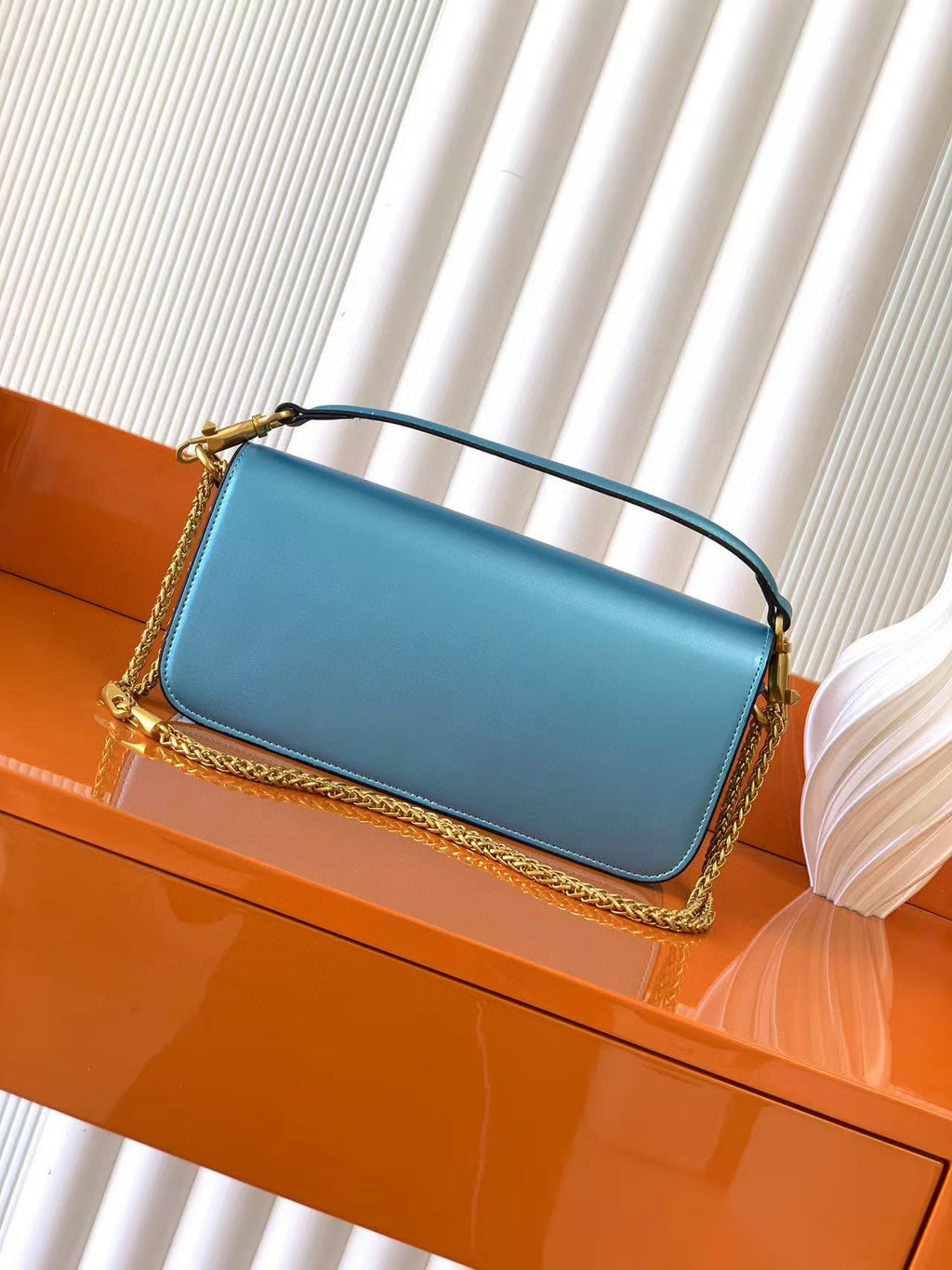 B1P36A31 Popular  leather bag
