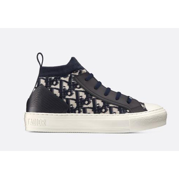 Z2Q105D425 Popular high-quality Shoes