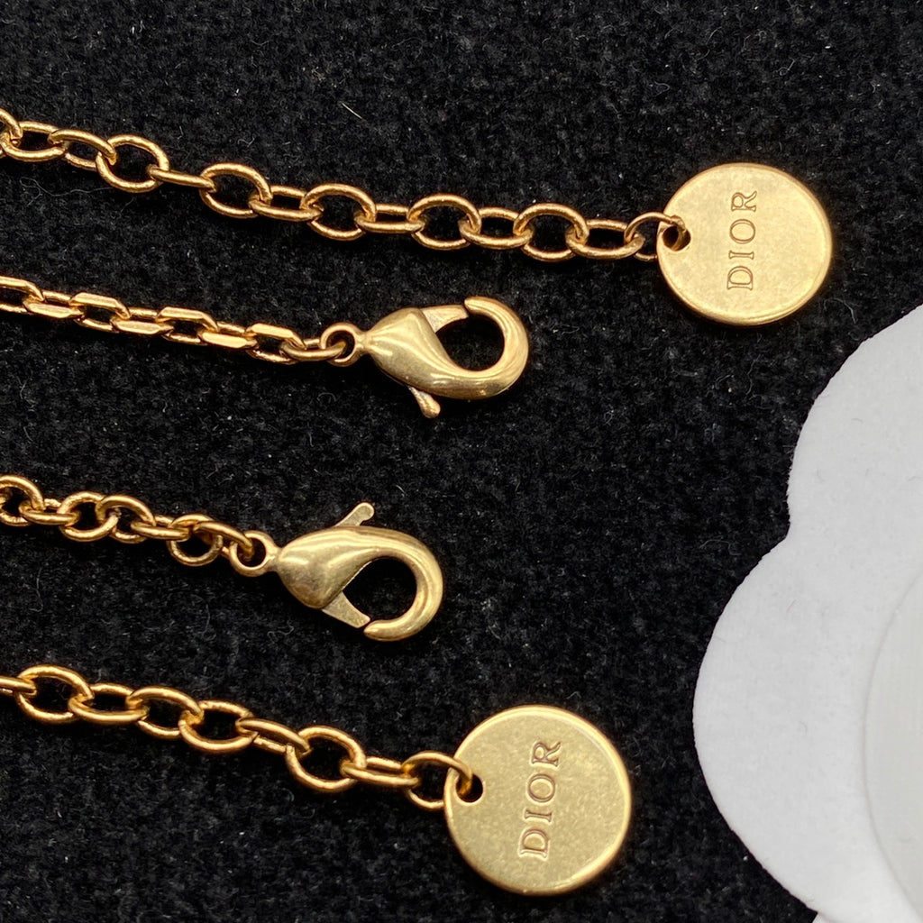 X1R75D15X Popular  Necklaces . Bracelets . Earrings
