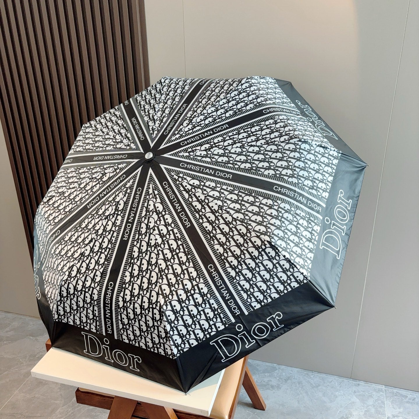 J1R85D116 Popular UV resistant umbrella