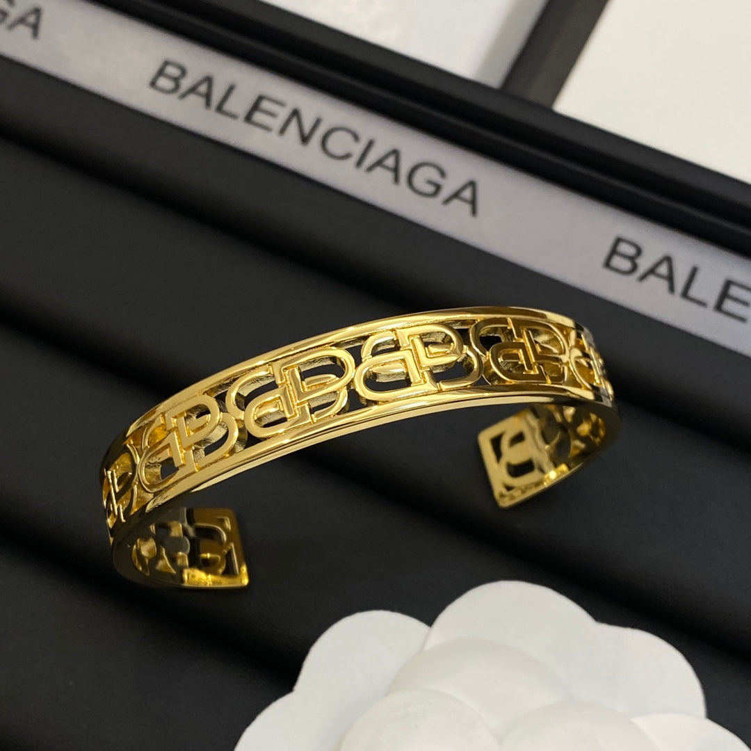 X1Z34J136K  Popular Bracelets
