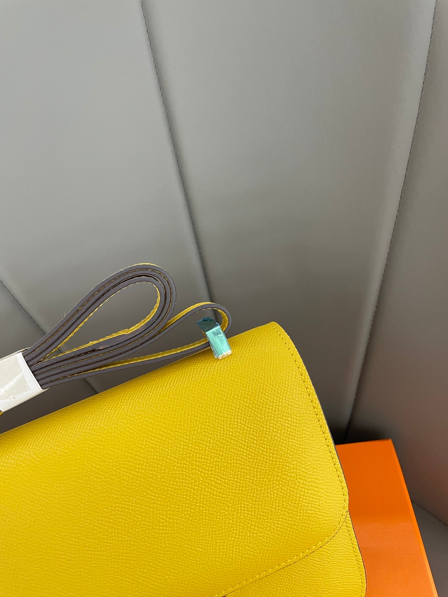 B1N55H65 Popular  leather bag