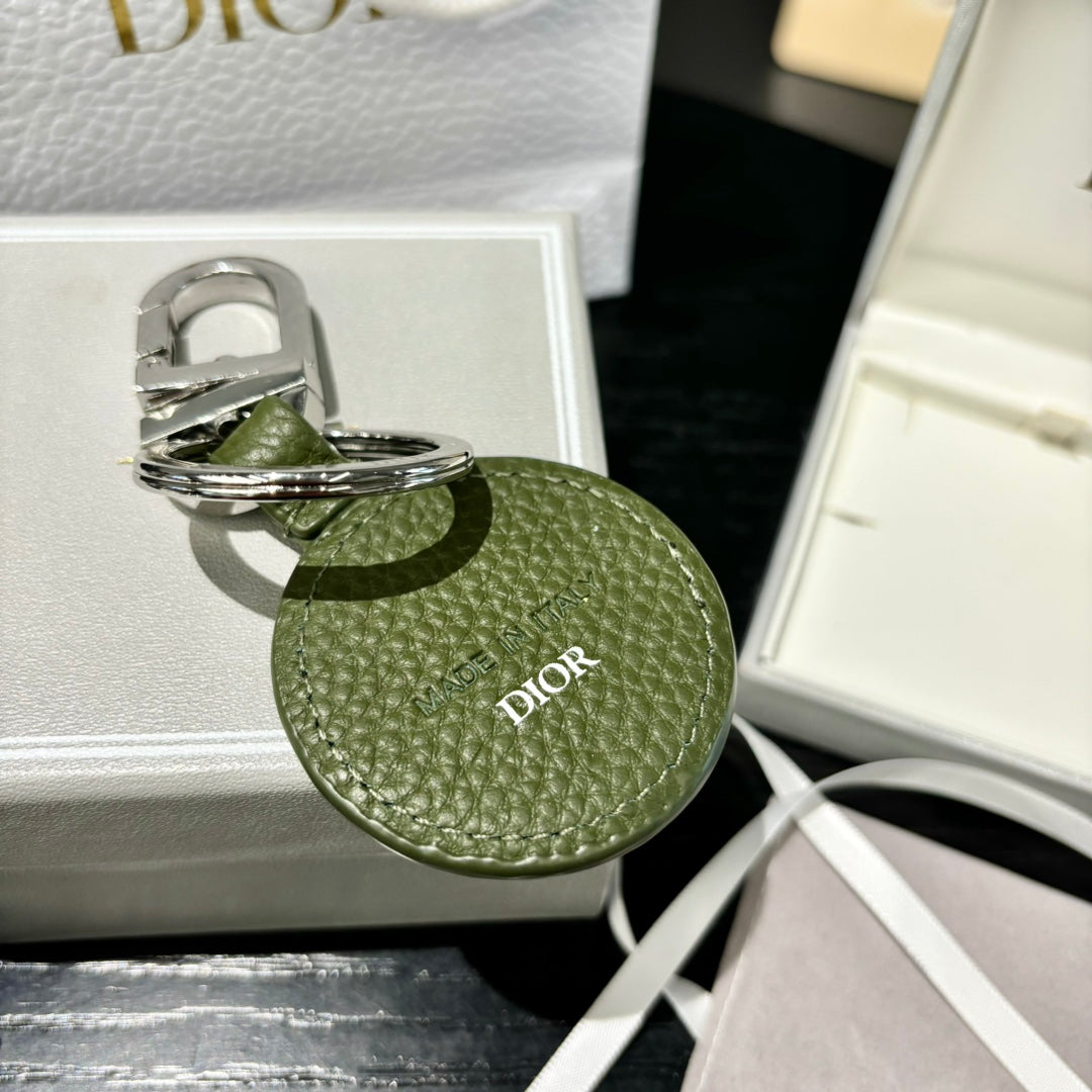 A1R46D30 Popular bag 's charms accessories