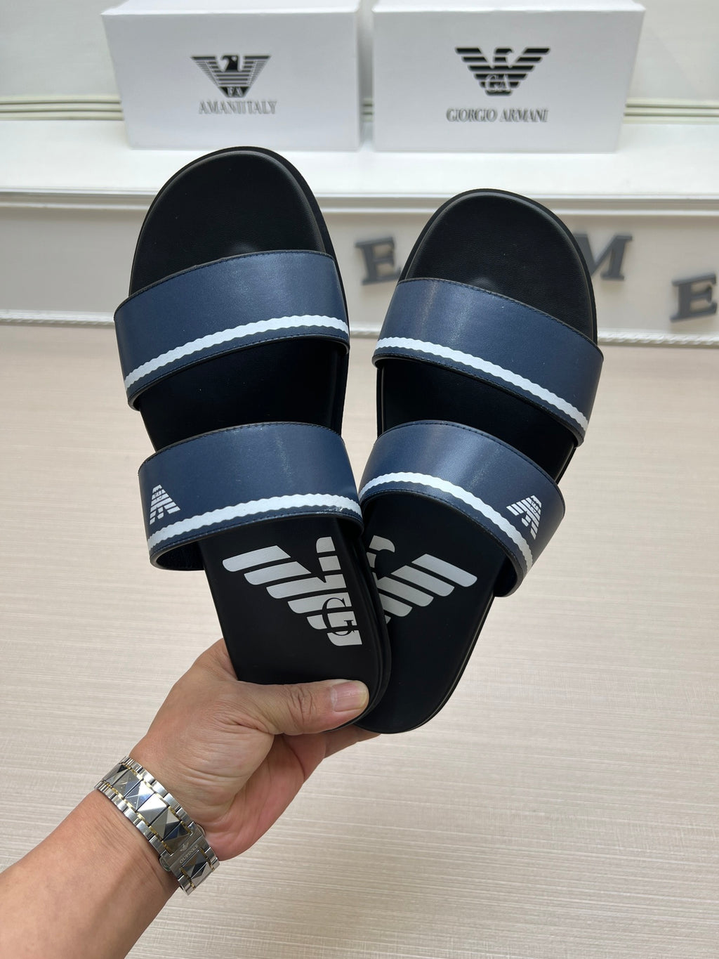 Z5ZA104 Popular slippers