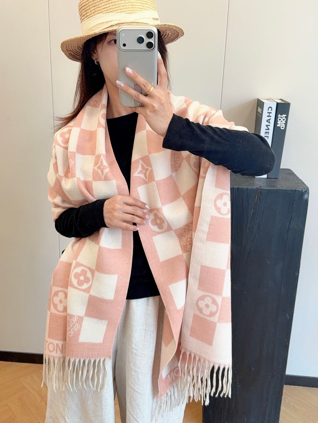 W1R86E22 Popular Winter Scarves