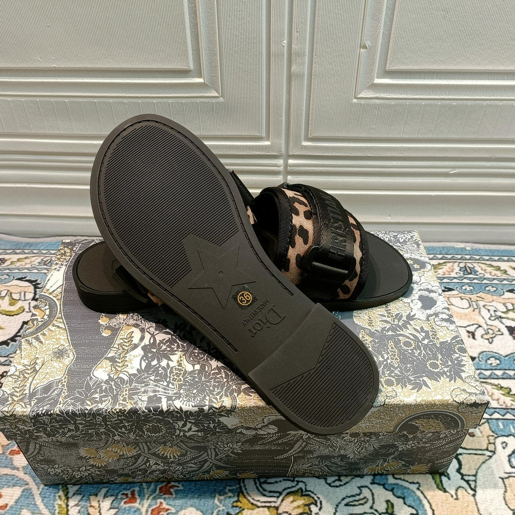 Z1ZD20 Popular Slippers