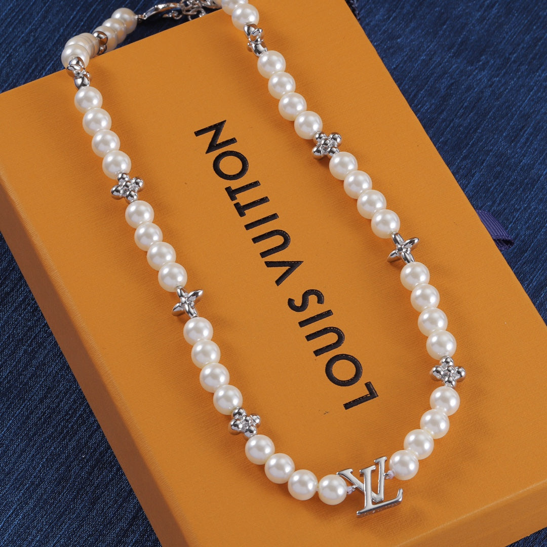 X1Z94E1017X Popular  Necklaces