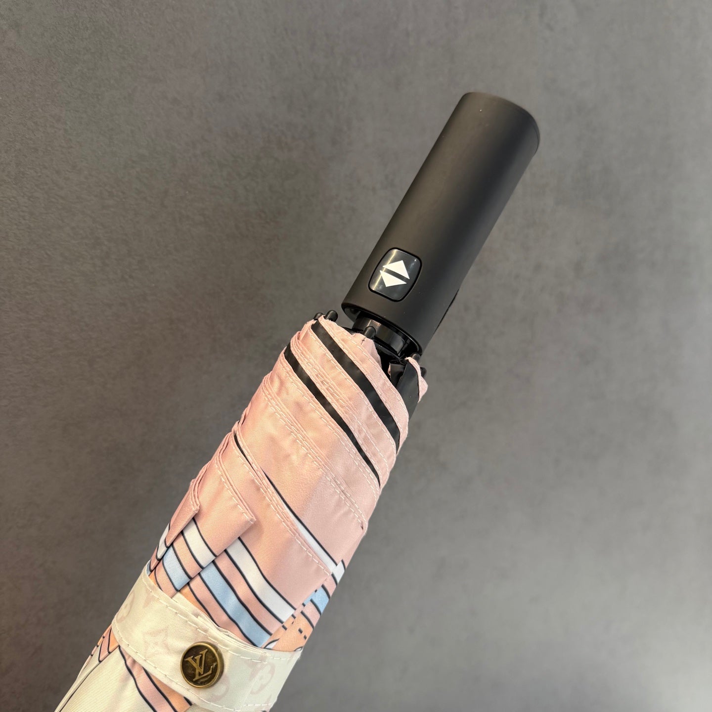 J1N46E18 Popular UV resistant umbrella
