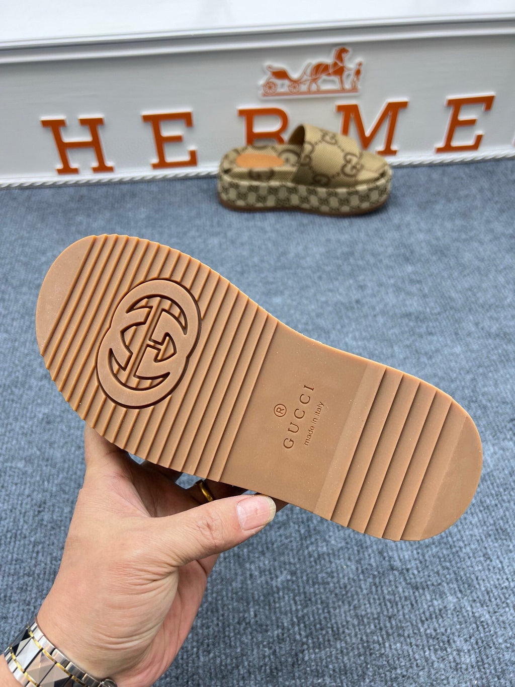 Z5ZB122 Popular slippers  Sole thickness 5.5cm