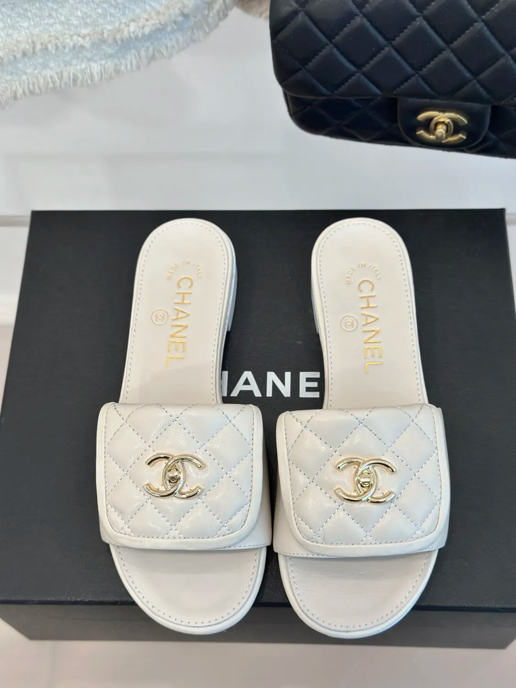 Z1ZC245  Popular Slippers