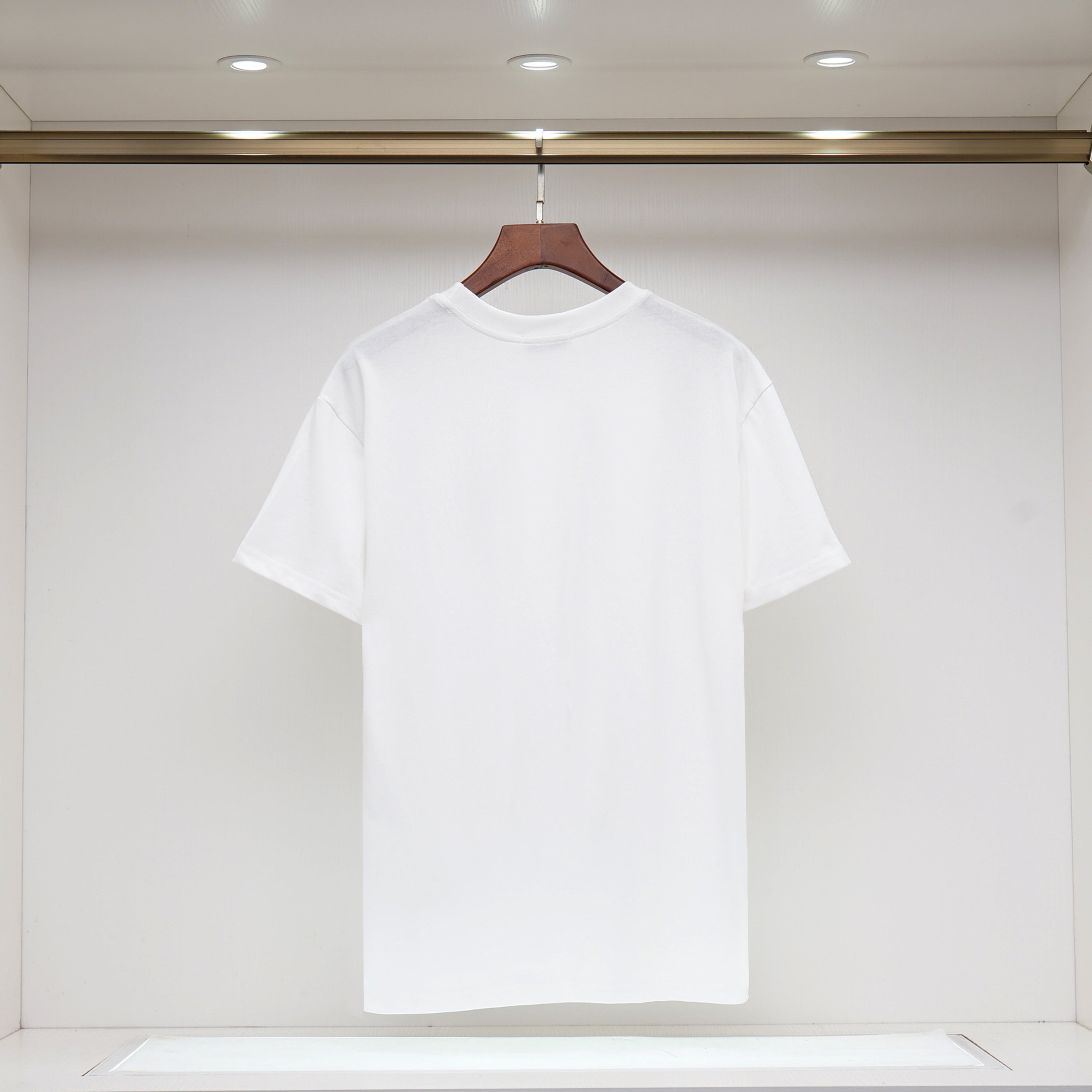 U1R76F20 Popular T-shirts