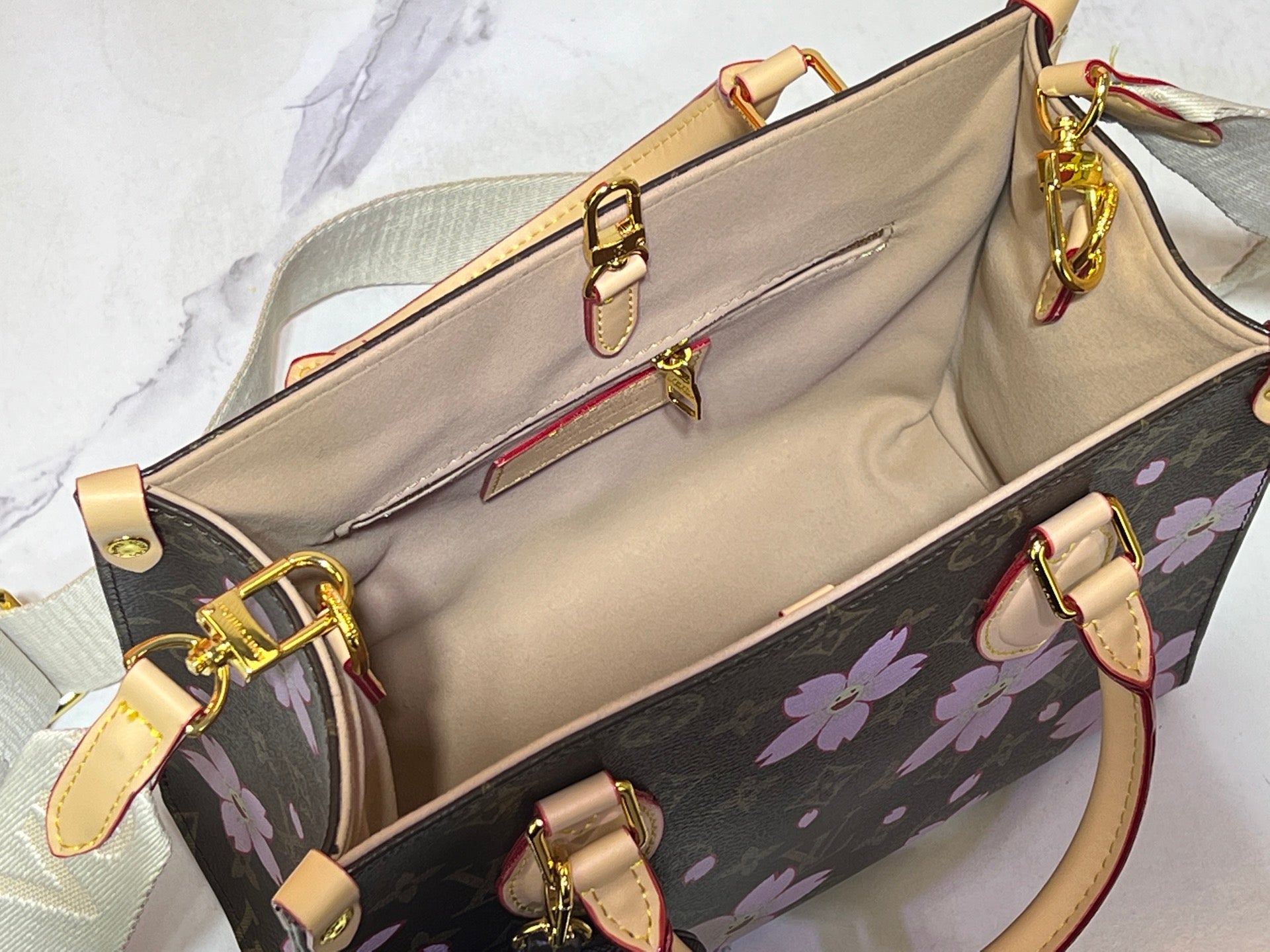 B1W25E92 Popular   leather bag