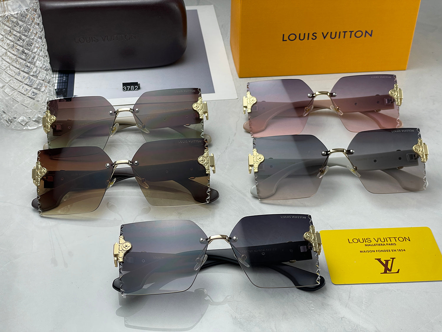 T1R46E18 Popular Sunglasses
