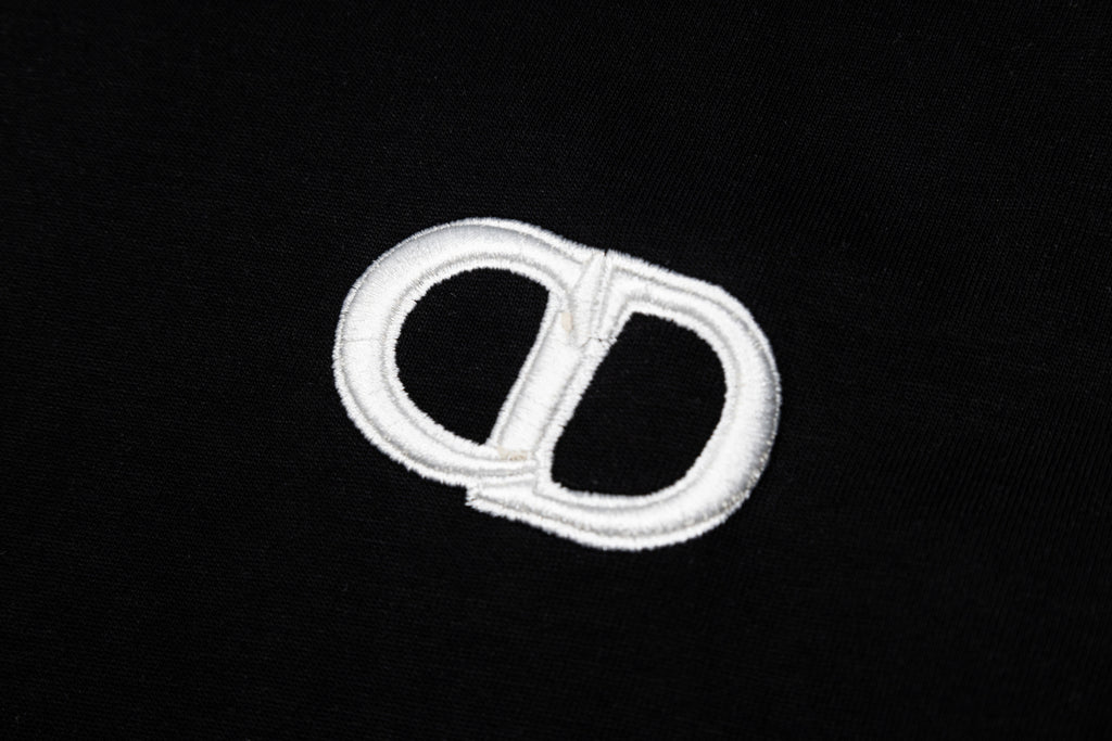 U1R76D30 Popular T-shirts