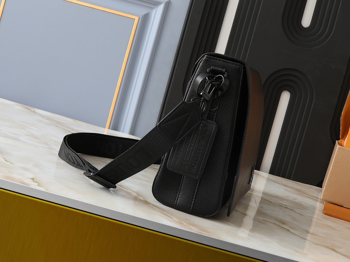 B1P36E78 Popular leather bag