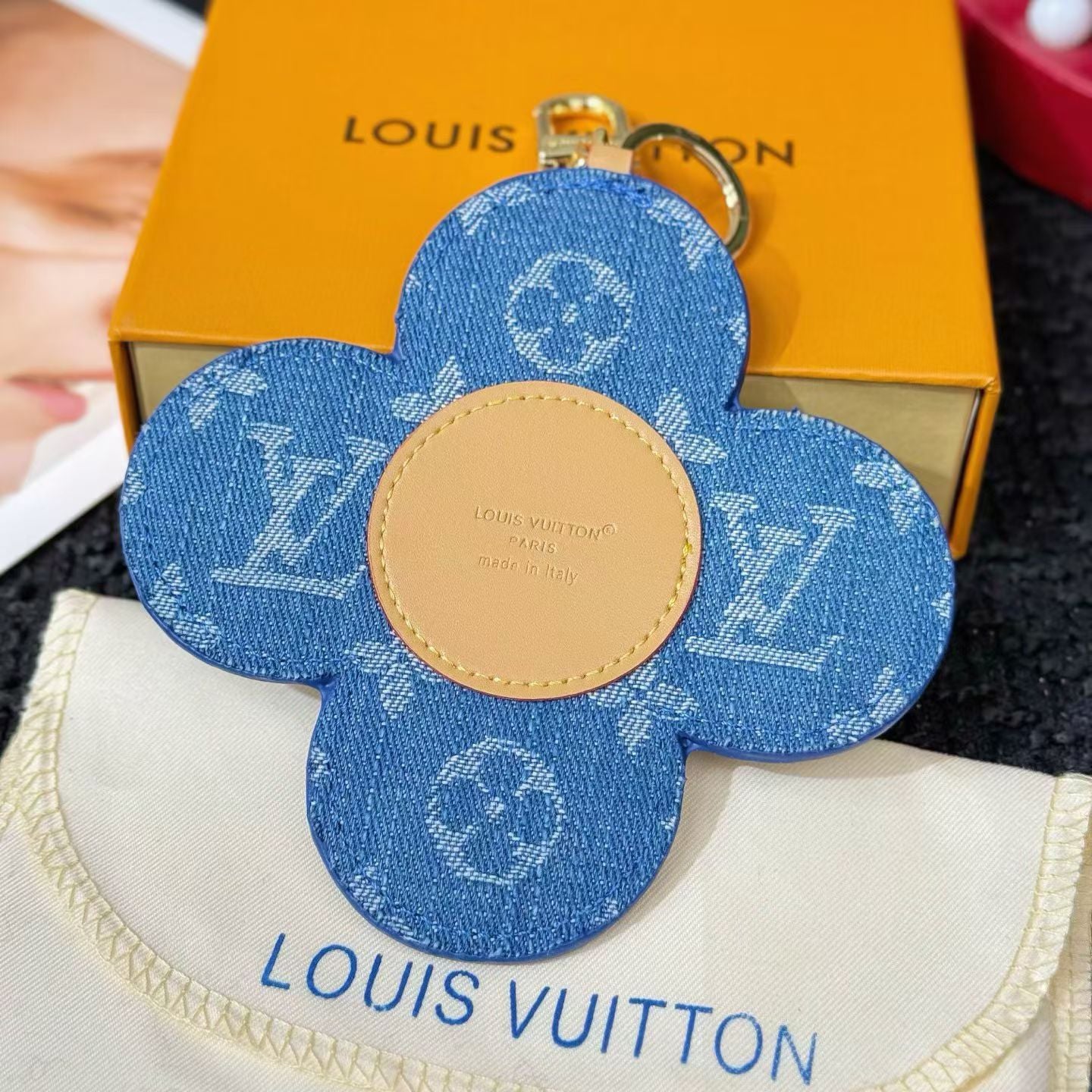 A1R46E37 Popular bag 's charms accessories