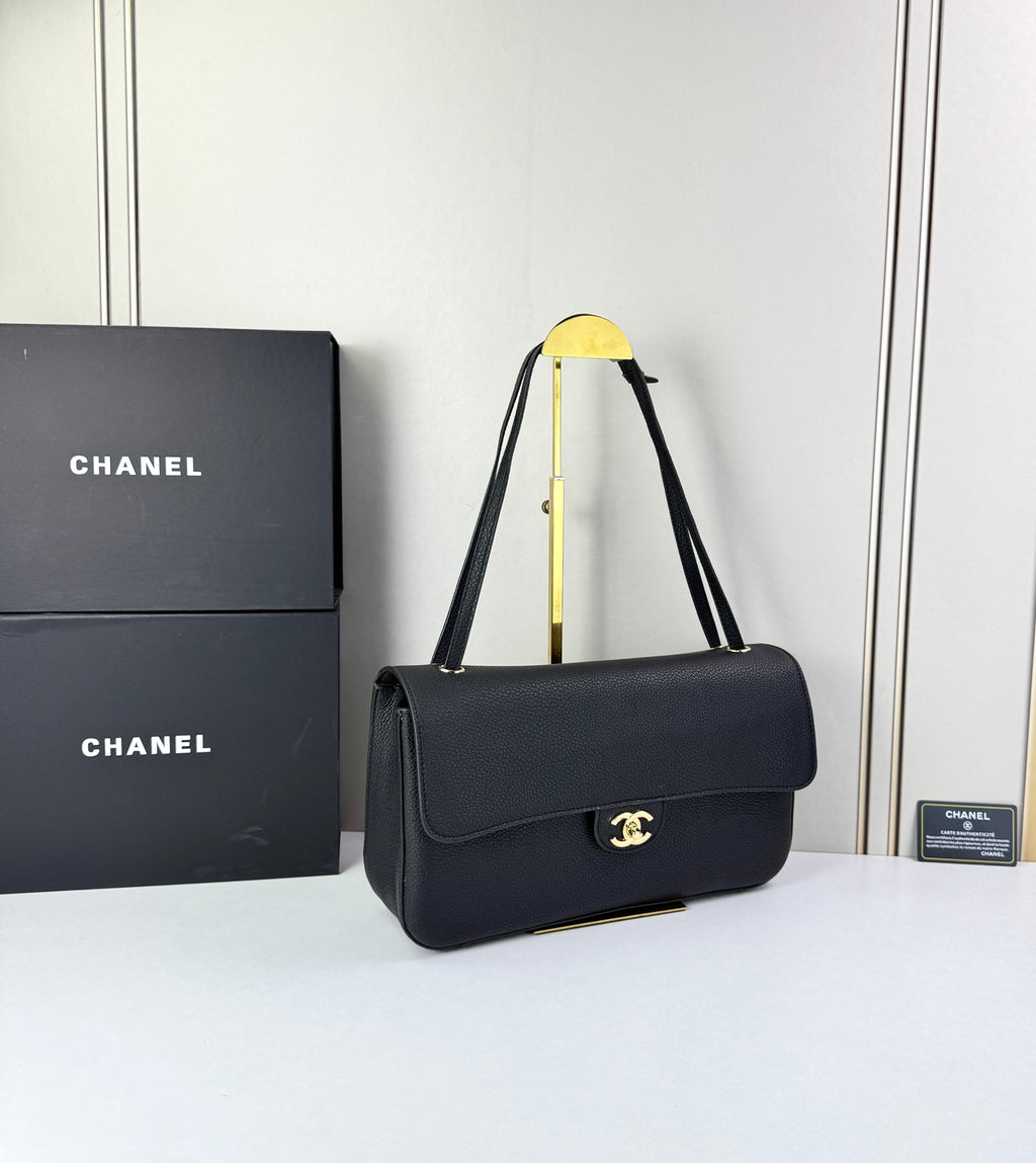 B1R76C35 Popular leather bag