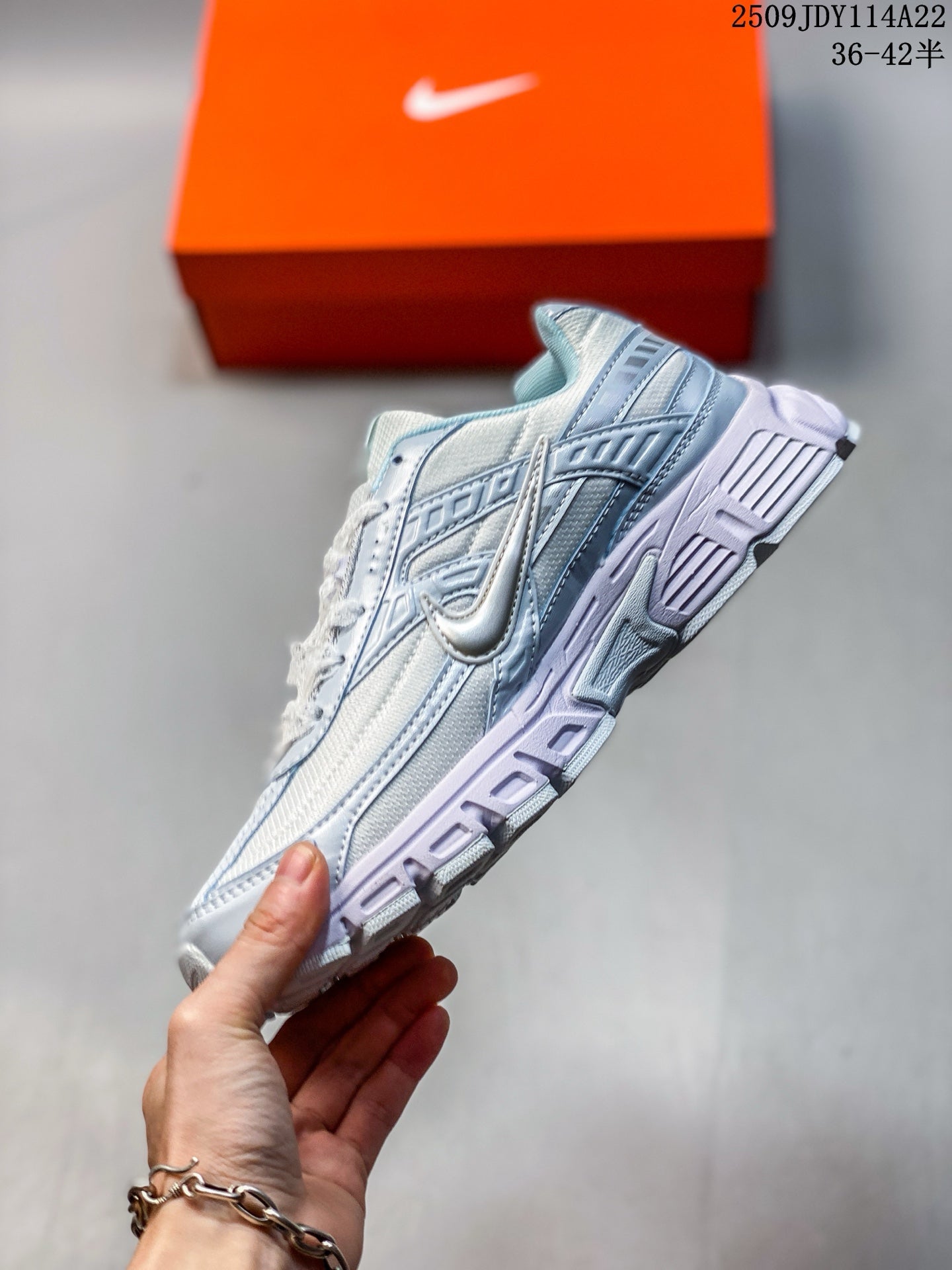 Z4Q95A72 Popular Shoes