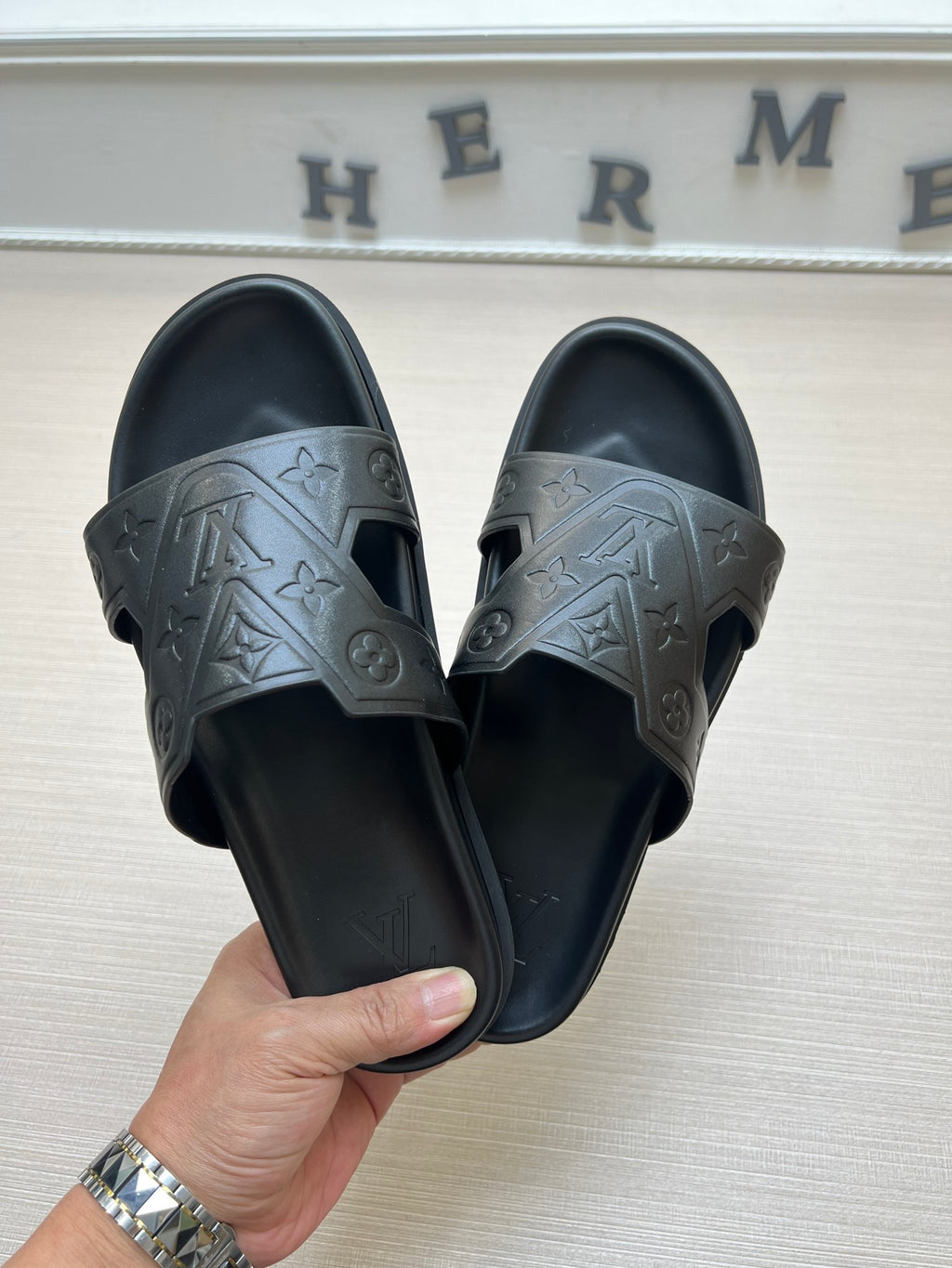 Z5ZE66 Popular slippers