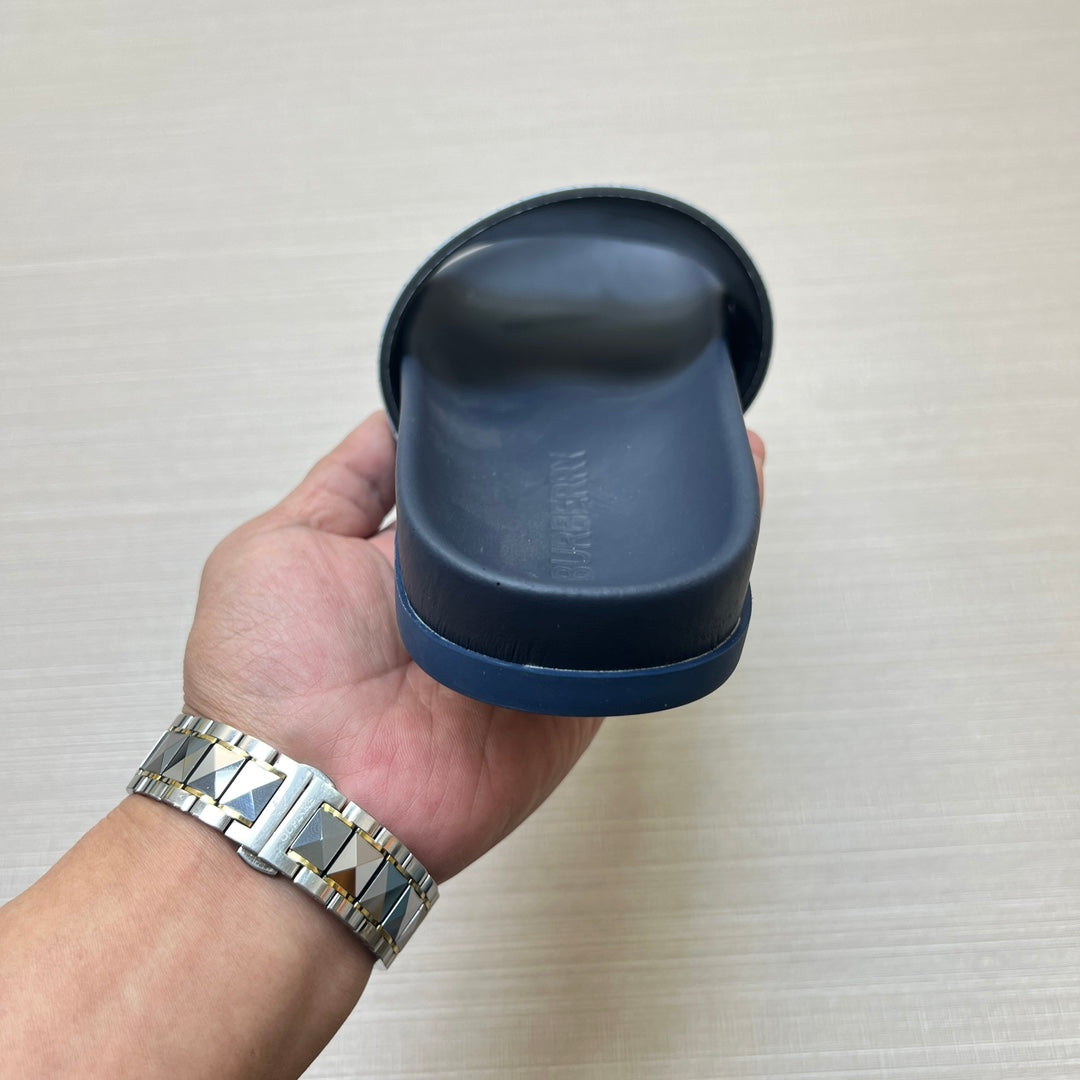Z5ZR119 Popular slippers