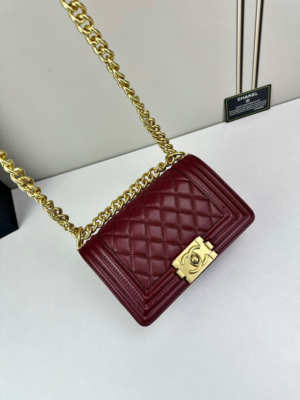 B1P36C17 Popular Caviar leather bag