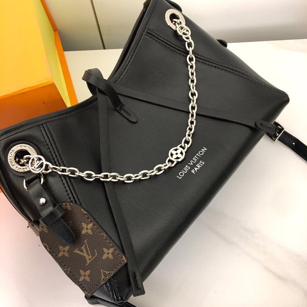 B1W35E113 Popular  leather bag