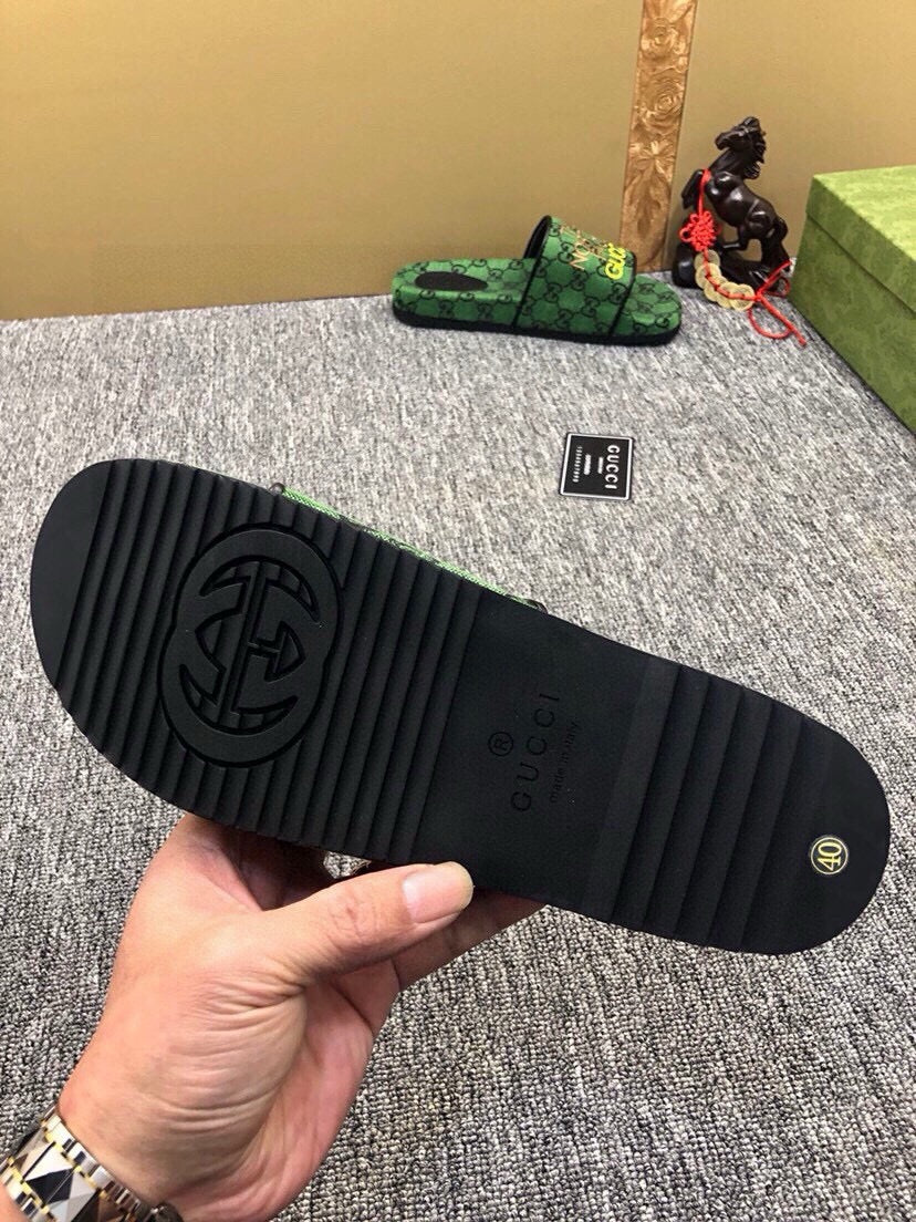 Z5R76B3 Popular Slippers