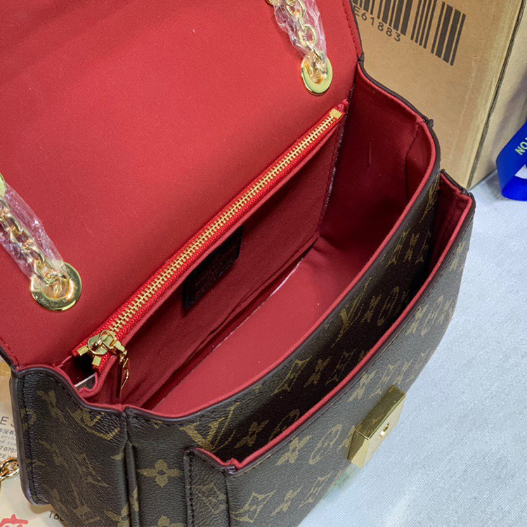 B1X51E113 Popular leather bag 