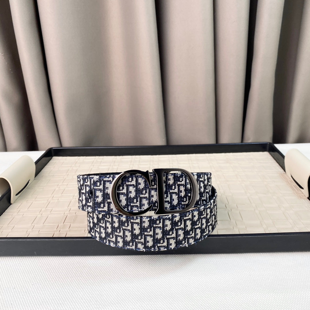 P1Q64D37  Popular    High quality belt With full package