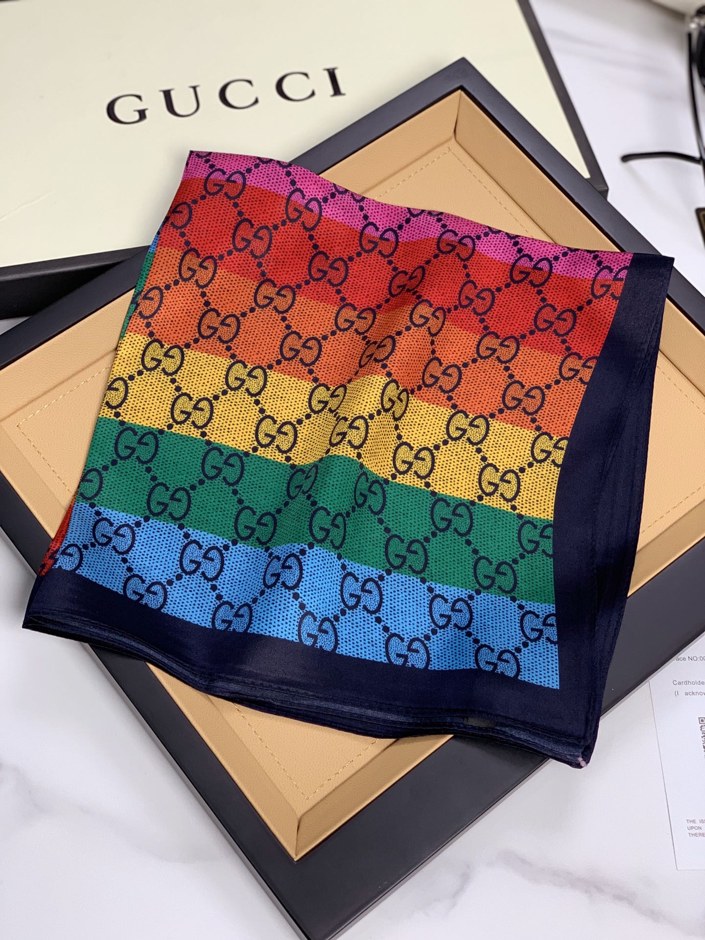W1N55C10 Popular Silk Scarve