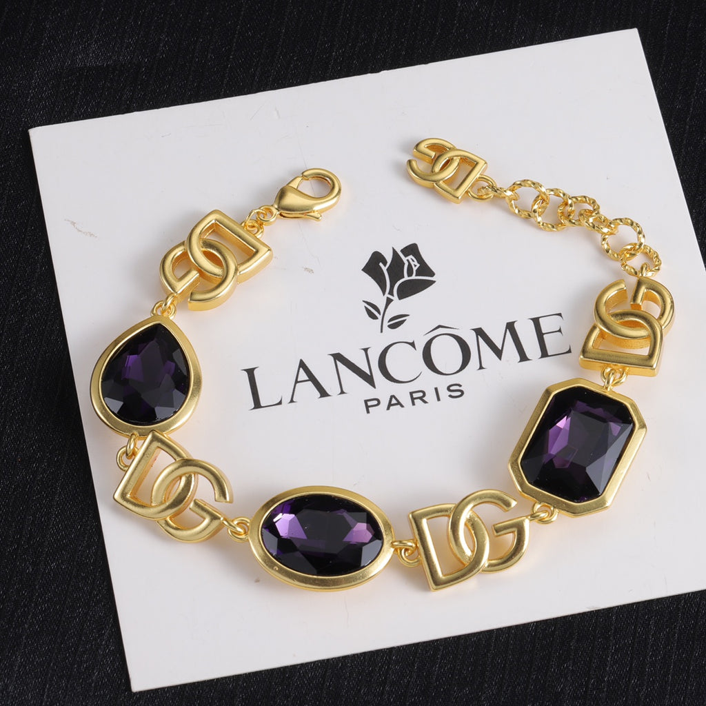 X1R75A7X Popular   Necklaces . Bracelets