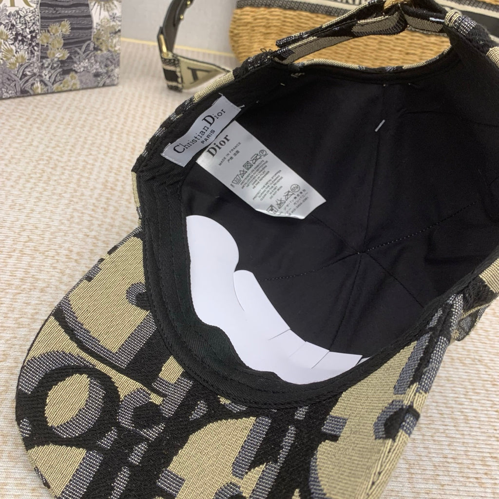 M1N65D9 Popular hats