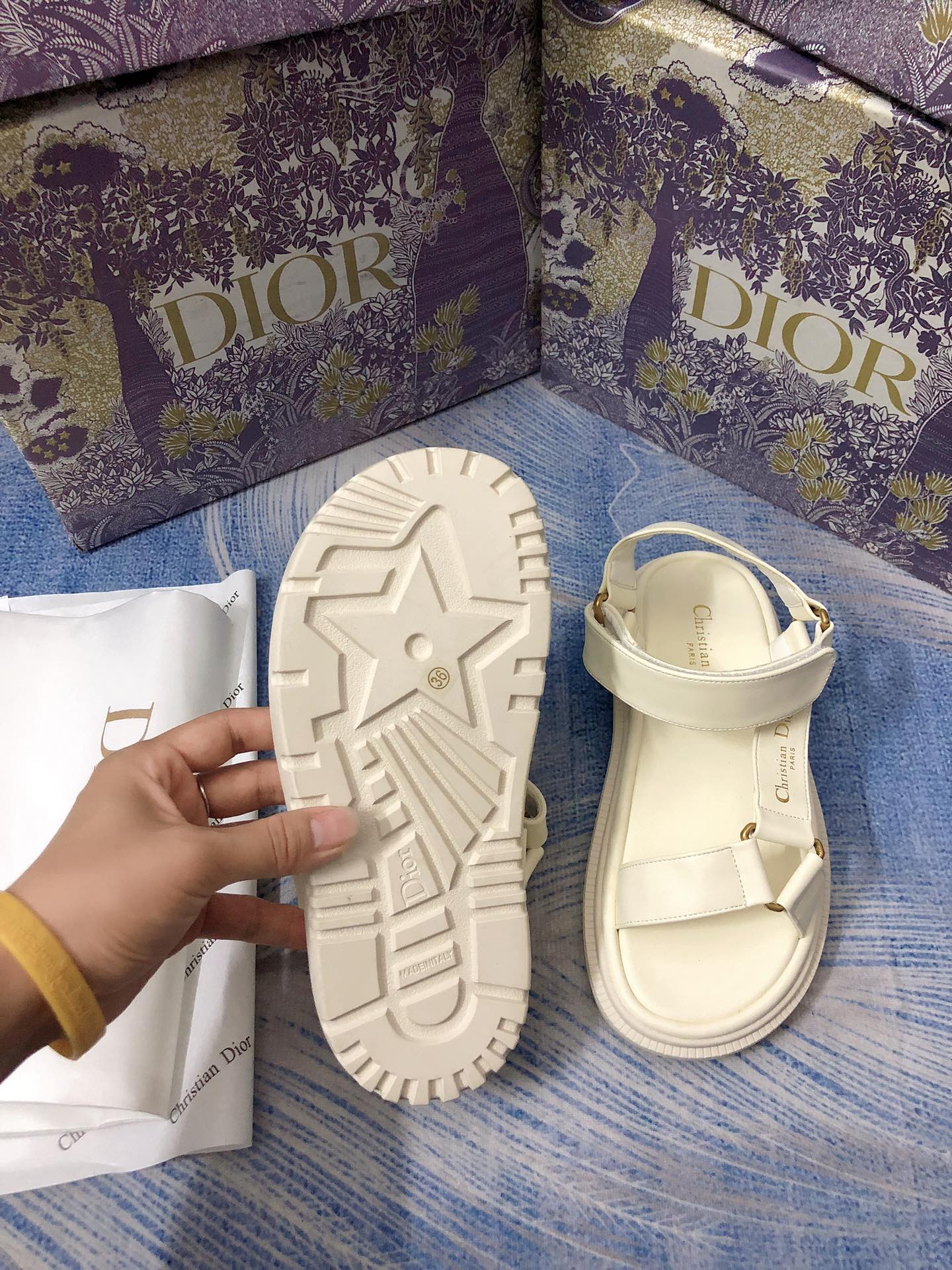 Z1ZD8 Popular sandals