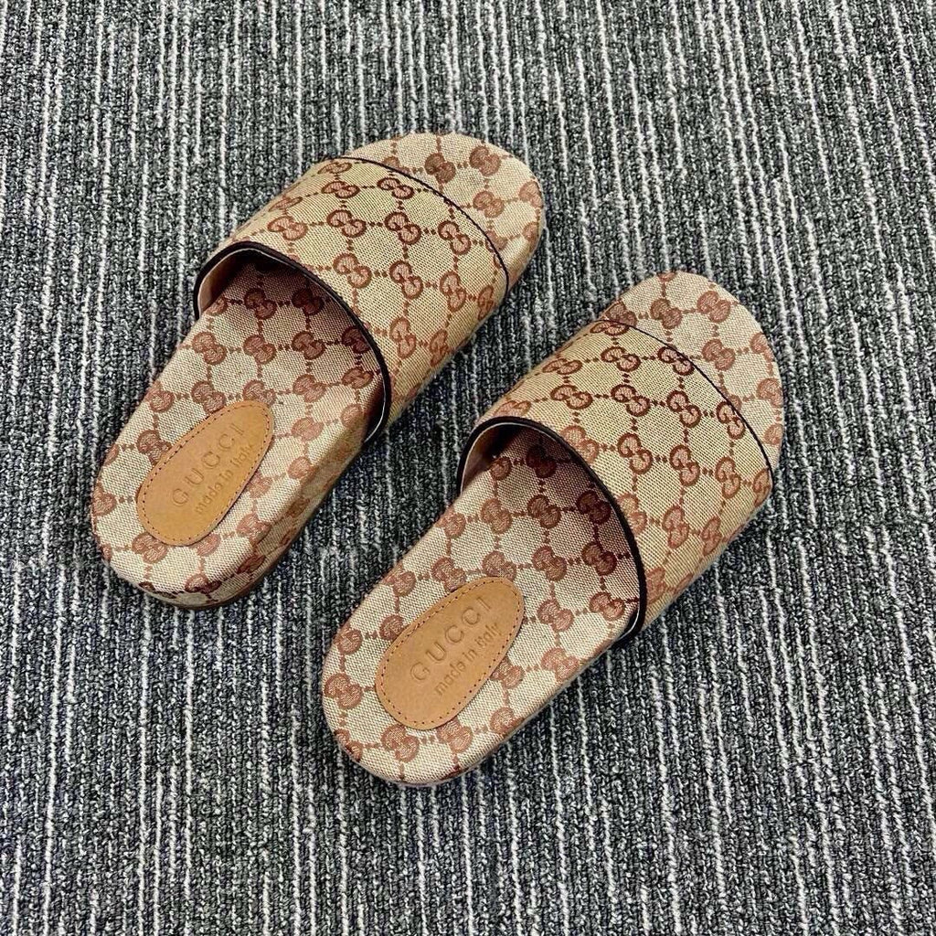 Z5R76B2 Popular Slippers
