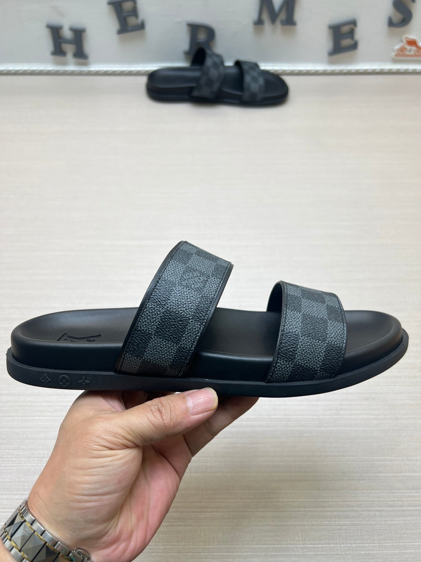 Z5ZE59 Popular slippers