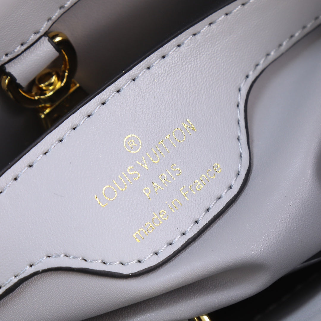 B1X54E441 Popular  leather bag