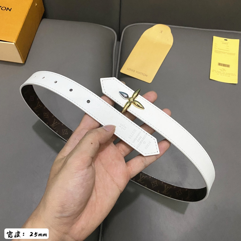 P1Q64E51 Popular  High quality belt With full package