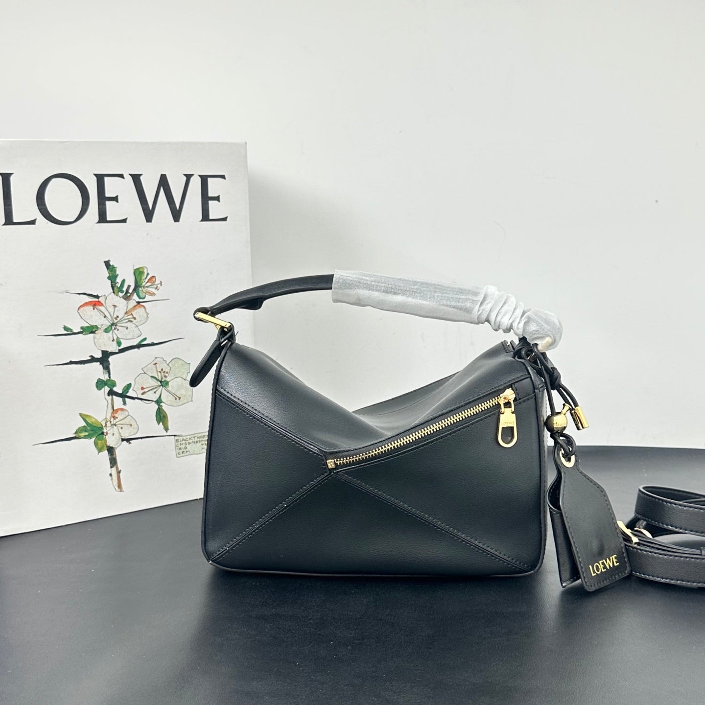 B1R46A9 Popular leather bag